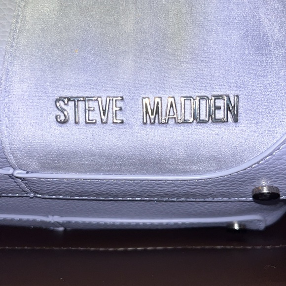 Steve Madden BLETICIA Tote with Removable Pouch - Picture 2 of 4